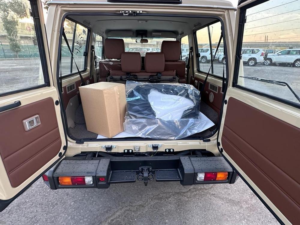 2024款丰田LC71 4.0l 汽油 自动挡