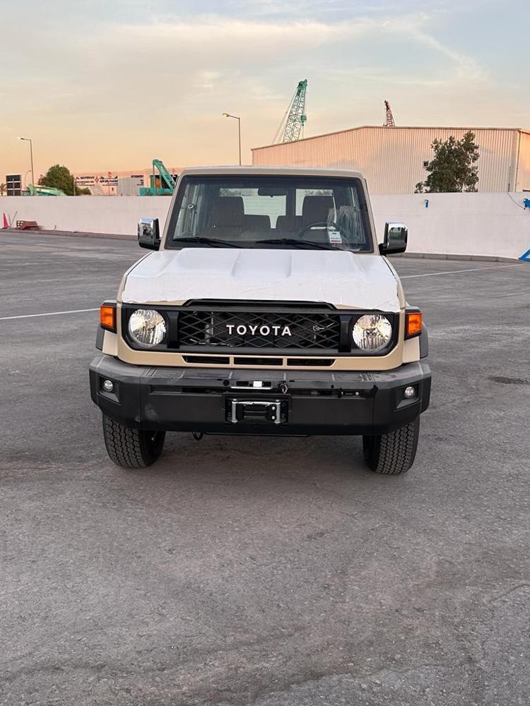 2024款丰田LC71 4.0l 汽油 自动挡