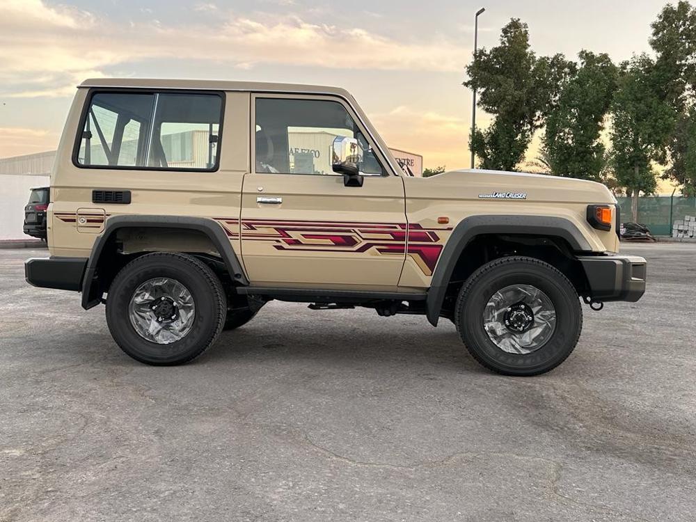 2024款丰田LC71 4.0l 汽油 自动挡