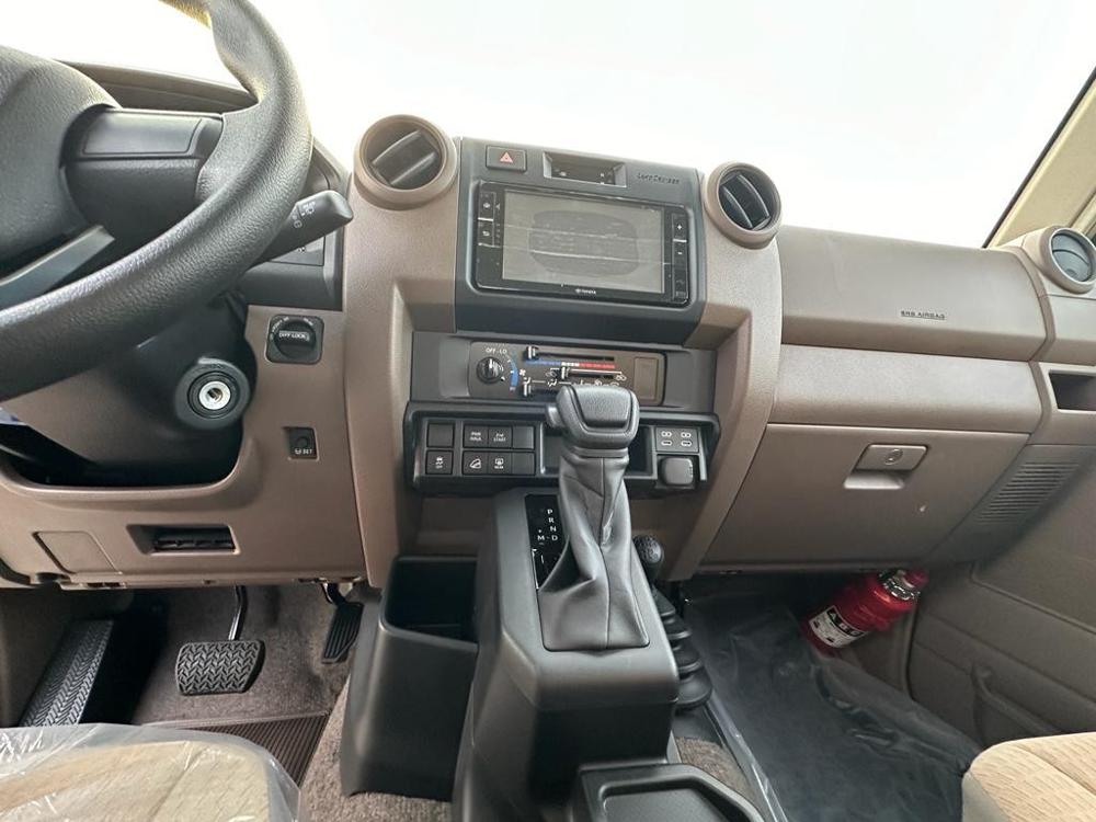 2024款全新丰田LC71 2.8T自动