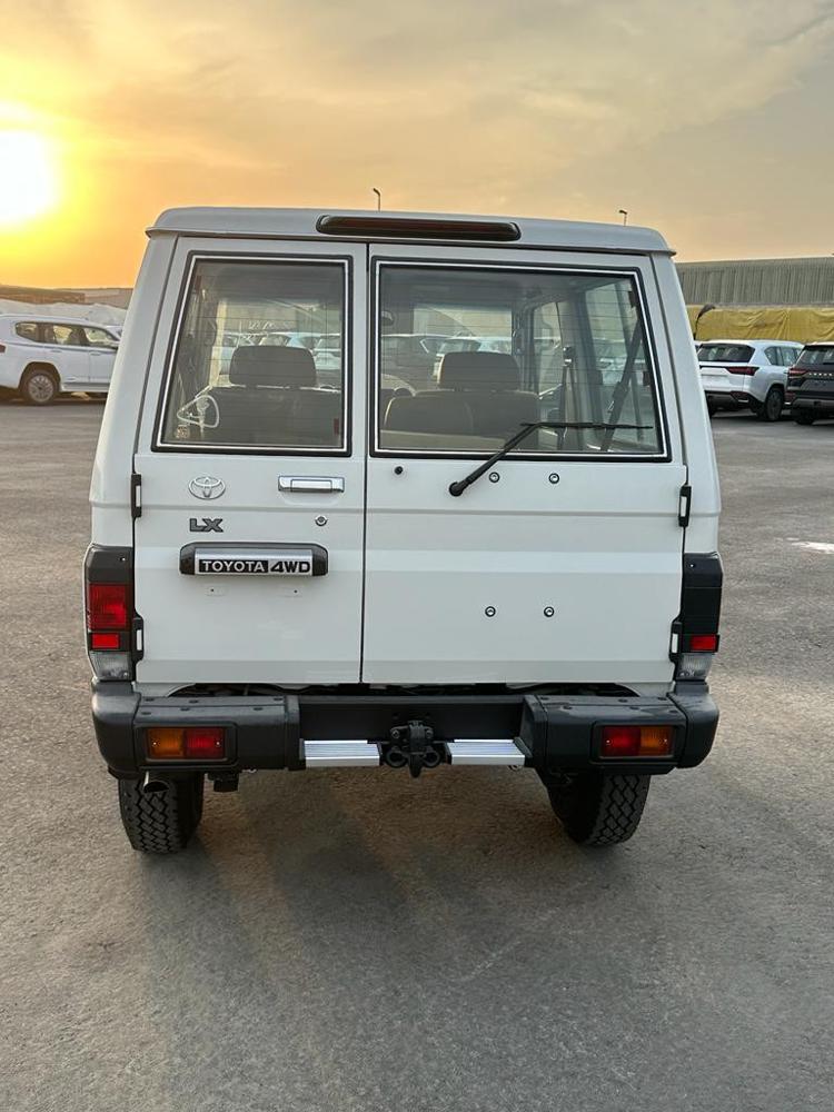 2024款全新丰田LC71 2.8T自动