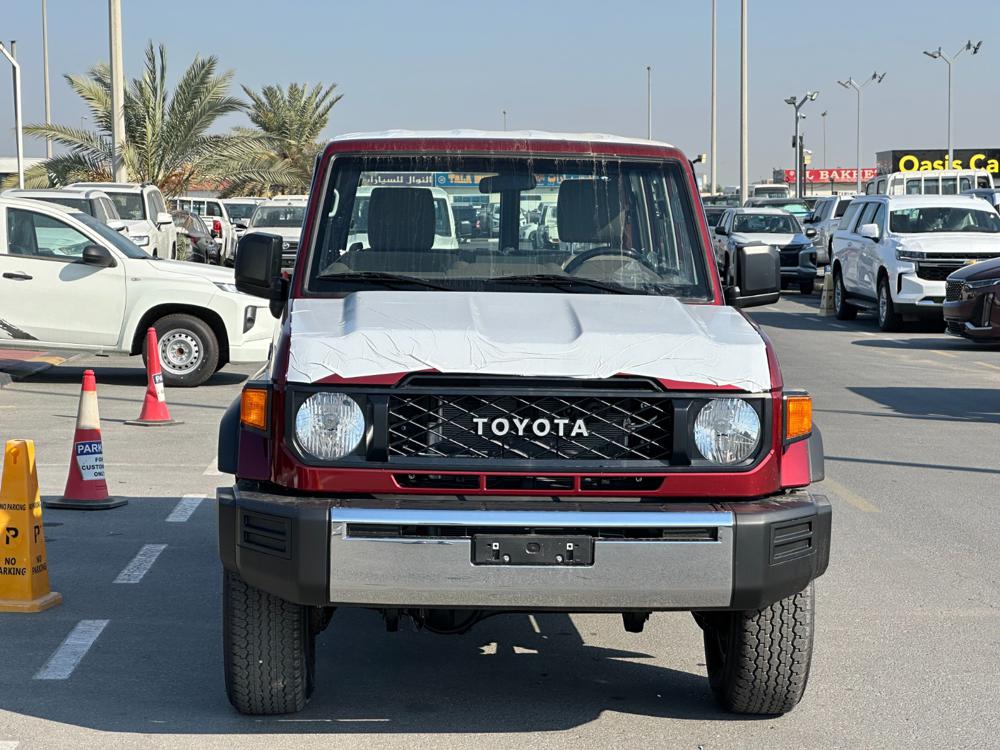 2024款丰田LC76 4.0L 自动