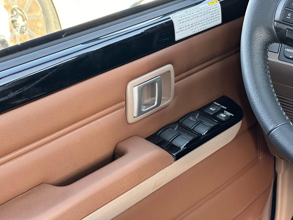 2024款丰田LC76 4.0L 自动