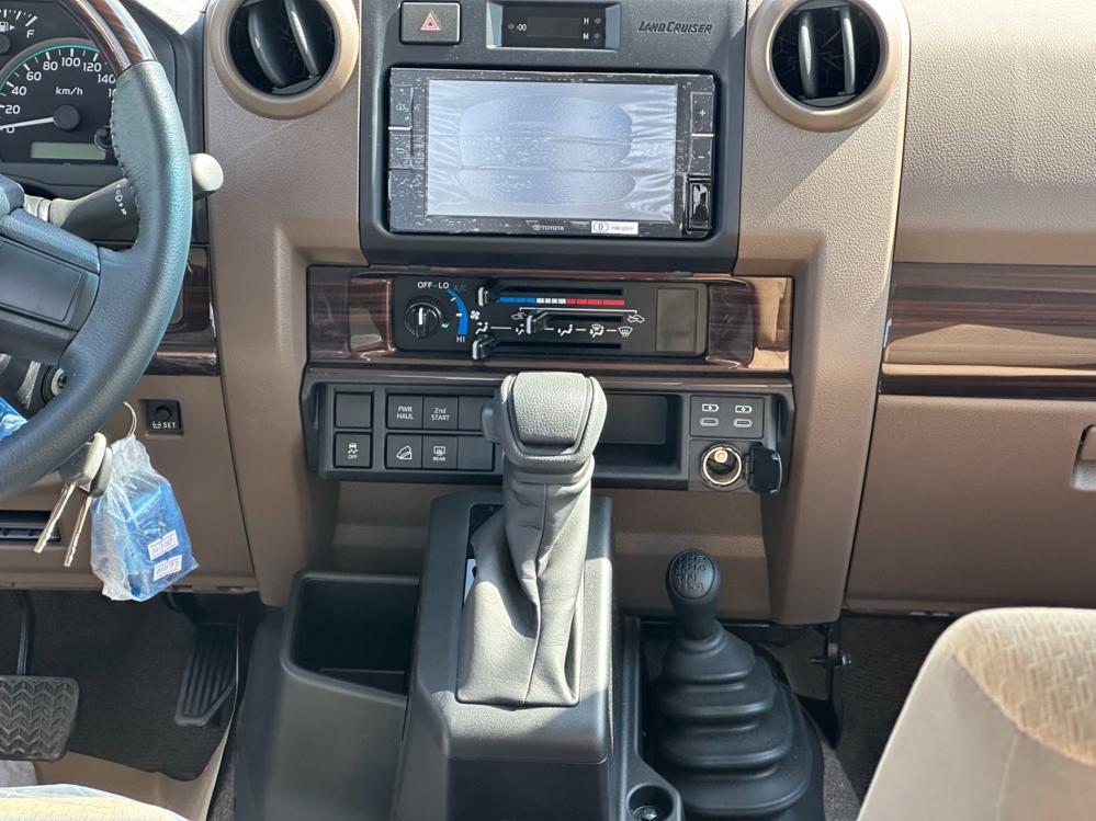 2024款丰田LC71 2.8T柴油 自动档