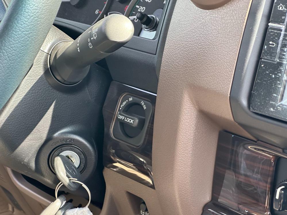 2024款丰田LC71 2.8T柴油 自动档