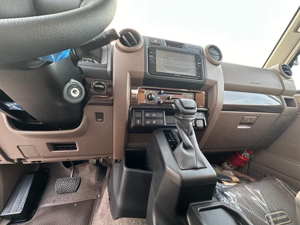 2024款丰田LC71 2.8T柴油 自动档