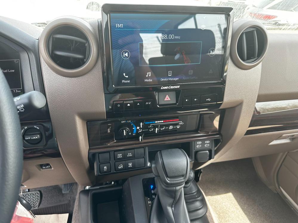 2024款丰田LC71 2.8T柴油