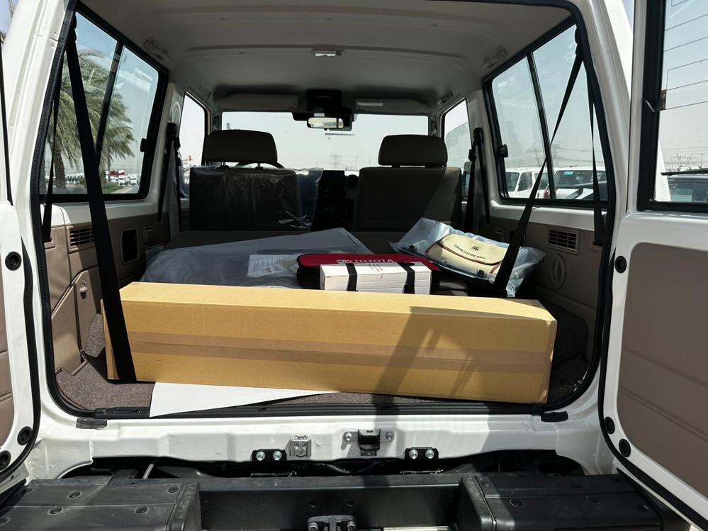 2024款丰田LC71 2.8T柴油