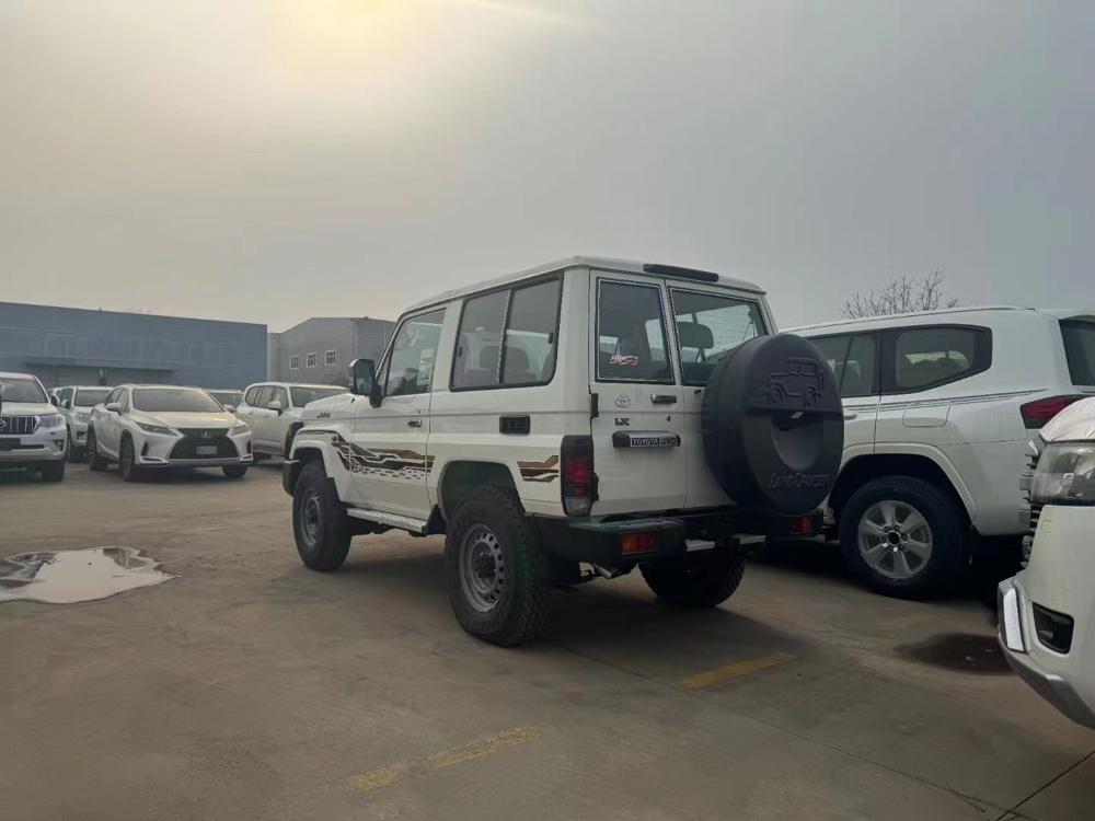 2024款丰田LC71 2.8T柴油