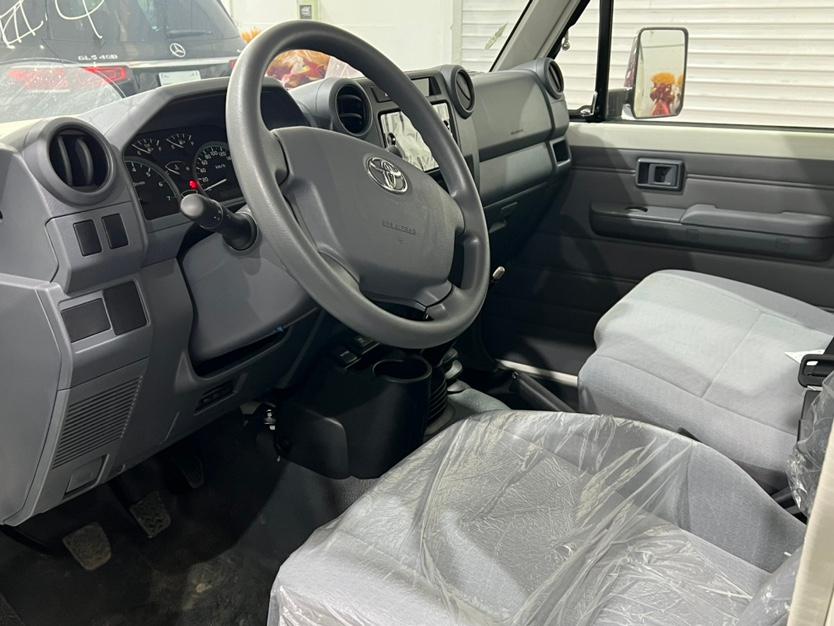 酷路泽LC78 23款 4.0 汽油