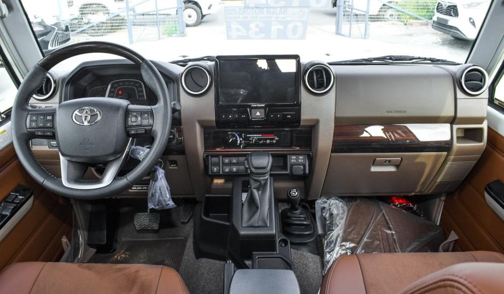 2024款丰田LC71 4.0 自动挡