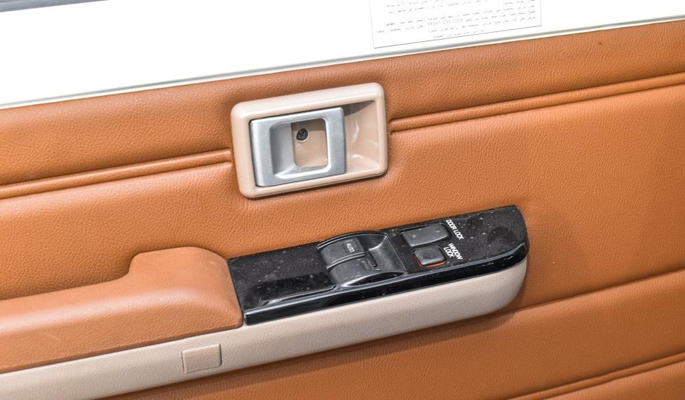 2024款丰田LC71 4.0 自动挡