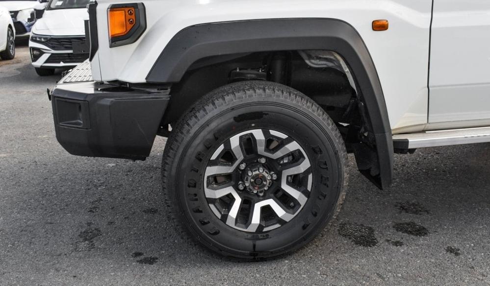 2024款丰田LC71 4.0 自动挡