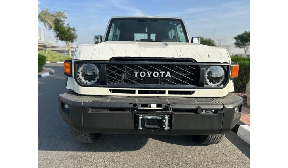 2024款丰田LC71 4.0 自动挡