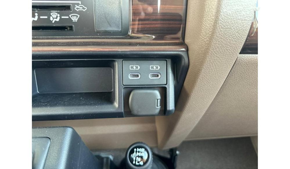 2024款丰田LC71 4.0 自动挡