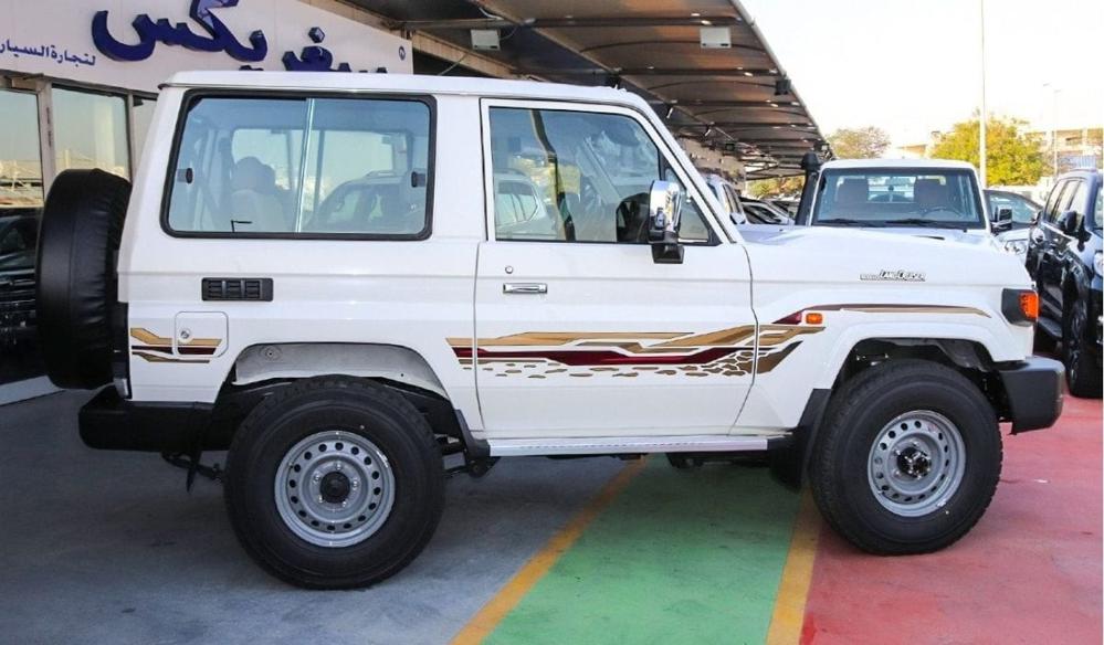 2024款丰田LC71 4.0 自动挡