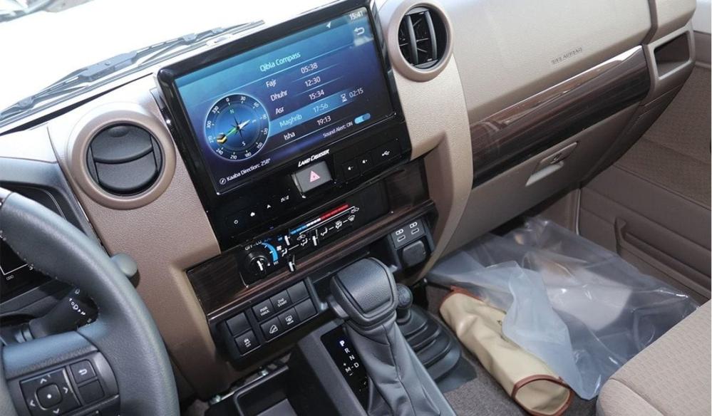 2024款丰田LC71 4.0 自动挡