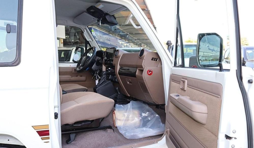 2024款丰田LC71 4.0 自动挡