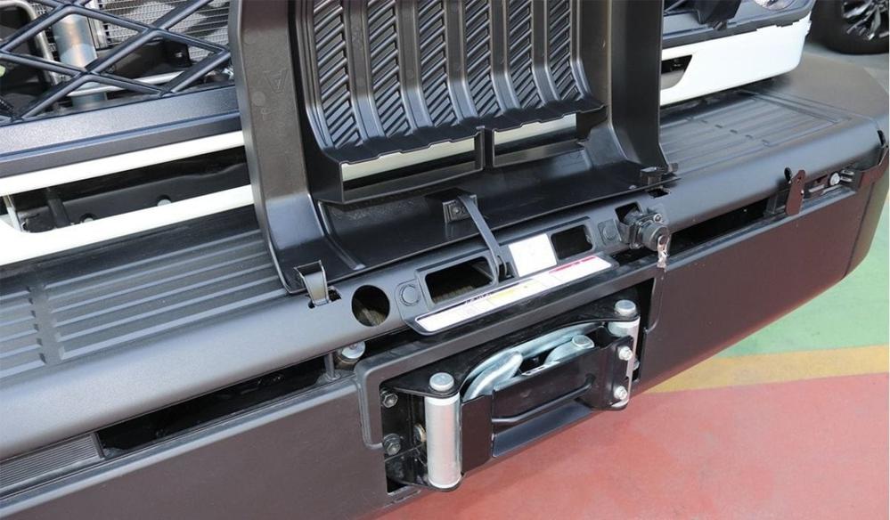 2024款丰田LC71 4.0 自动挡