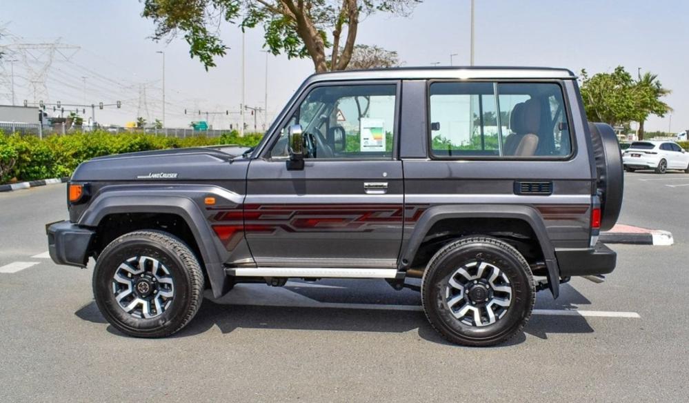 2024款丰田LC71 2.8T 自动挡