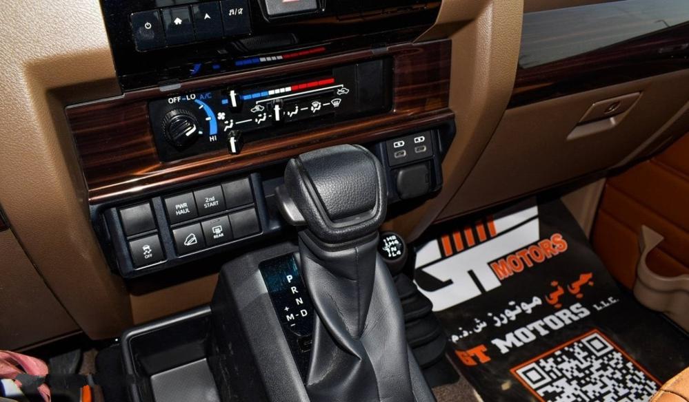 2024款丰田LC71 2.8T 自动挡