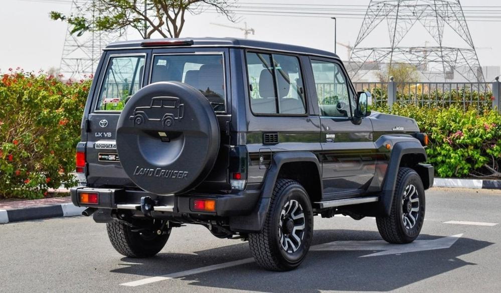 2024款丰田LC71 2.8T 自动挡