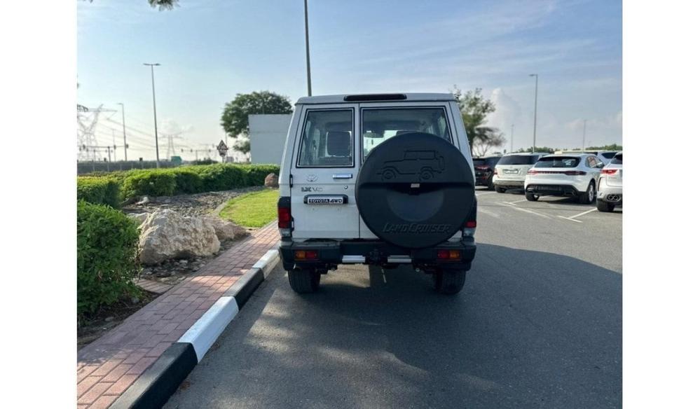 2024款丰田LC71 2.8T 自动挡