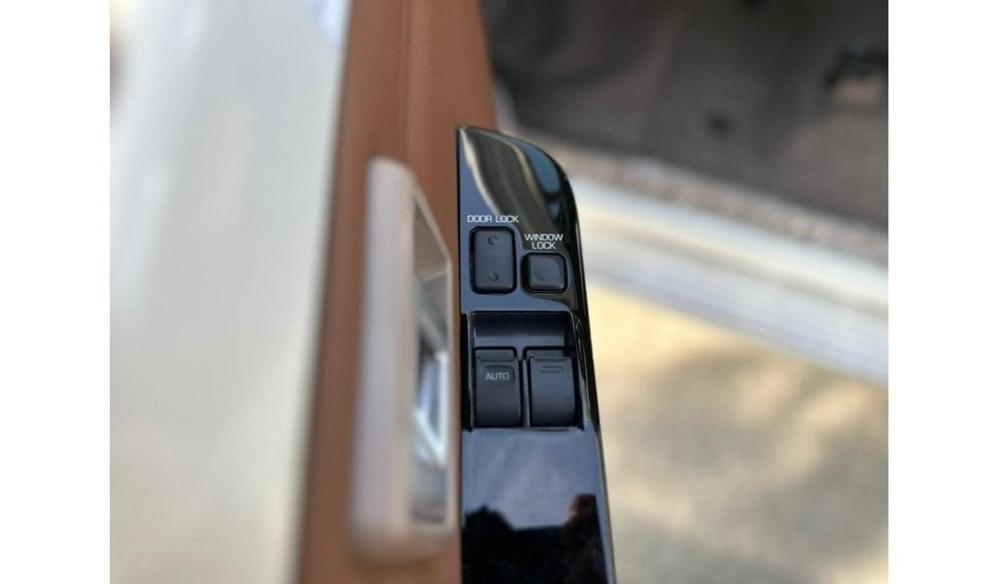 2024款丰田LC71 2.8T 自动挡