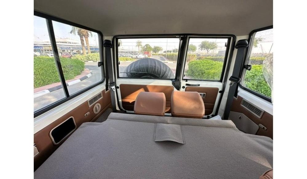 2024款丰田LC71 2.8T 自动挡