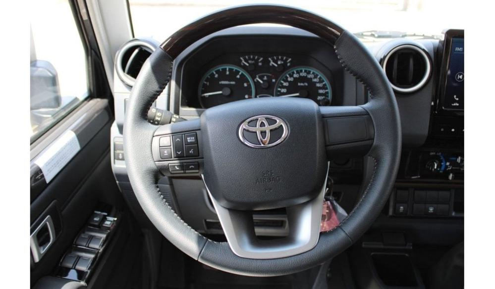 2024款丰田LC76  2.8T 自动挡