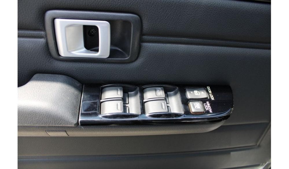 2024款丰田LC76  2.8T 自动挡