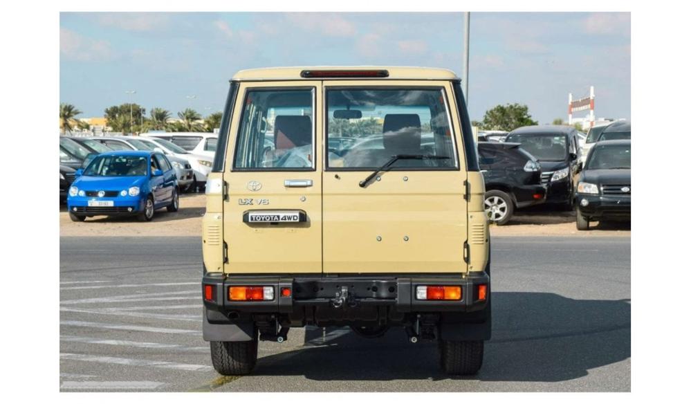 2024款丰田LC76  2.8T 自动挡