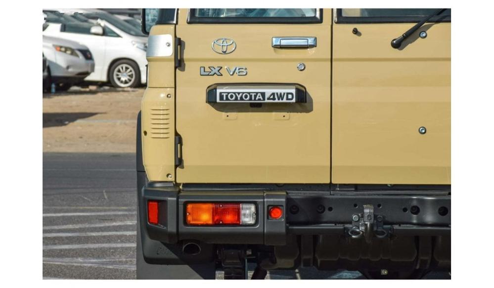 2024款丰田LC76  2.8T 自动挡