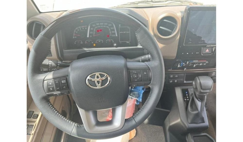 2024款丰田LC71 2.8T 自动挡