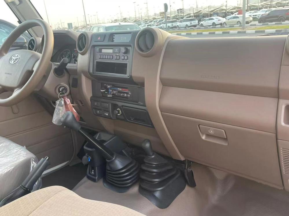 2023款酷路泽 LC78 4.5T 柴油