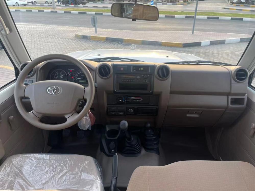 2023款酷路泽 LC78 4.5T 柴油