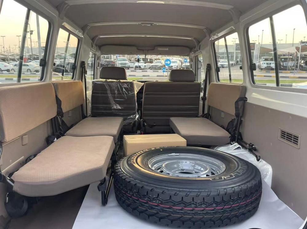 2023款酷路泽 LC78 4.5T 柴油