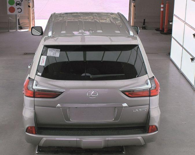 2021款美版雷克萨斯LX570标准版