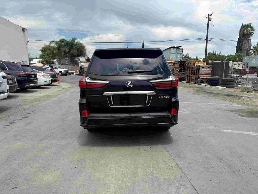 2021款美版雷克萨斯LX570运动版