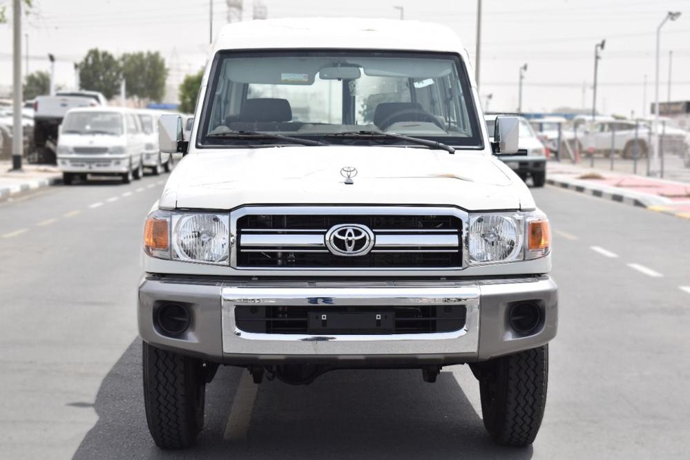 2023款中东版丰田LC78