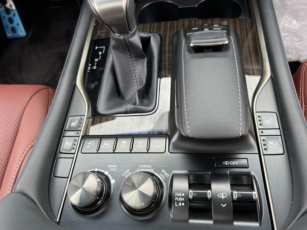 2021款中东版雷克萨斯LX570 限量S