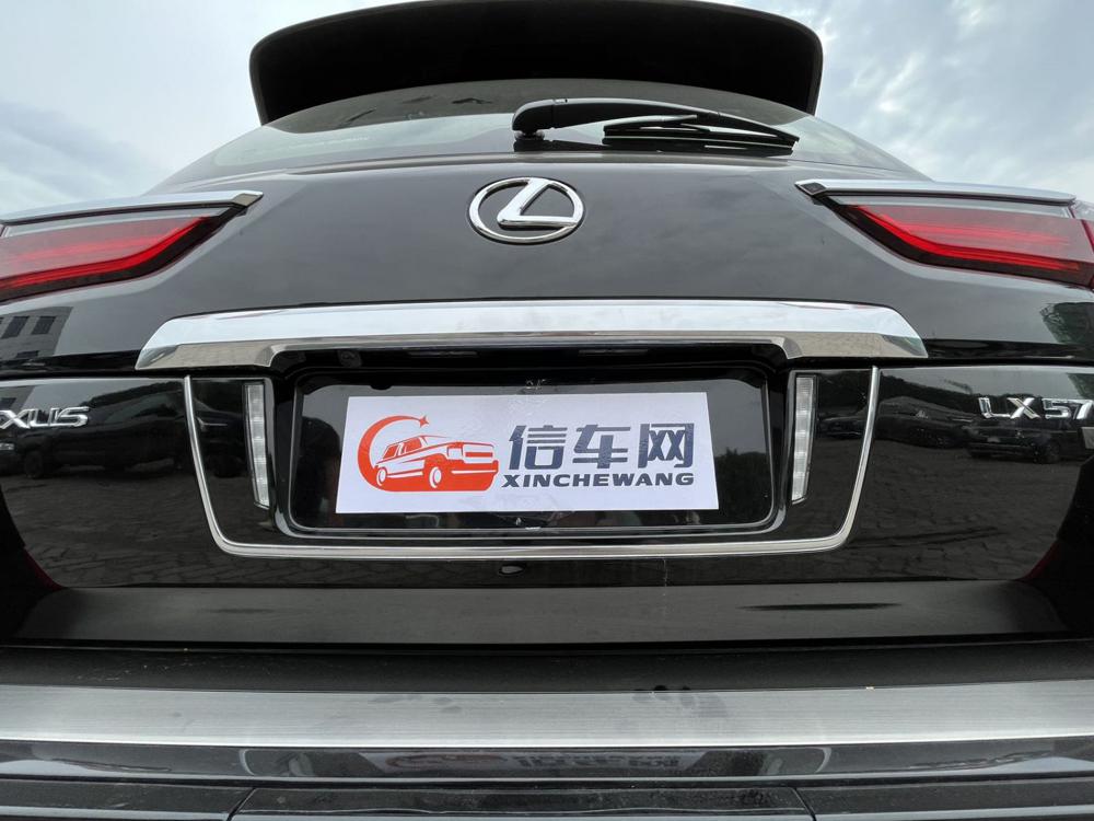 2021款中东版雷克萨斯LX570 限量S