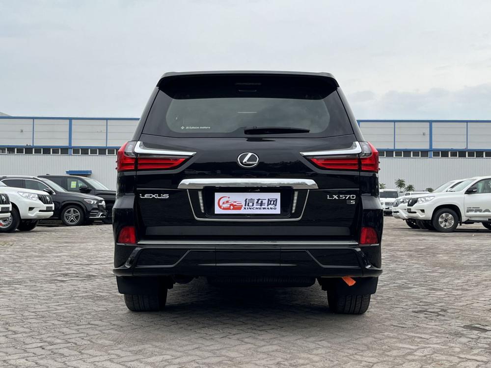 2021款中东版雷克萨斯LX570 限量S