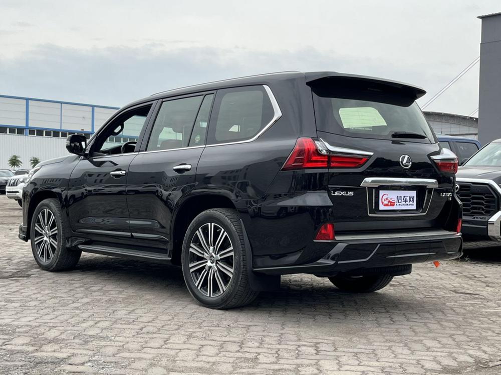 2021款中东版雷克萨斯LX570 限量S