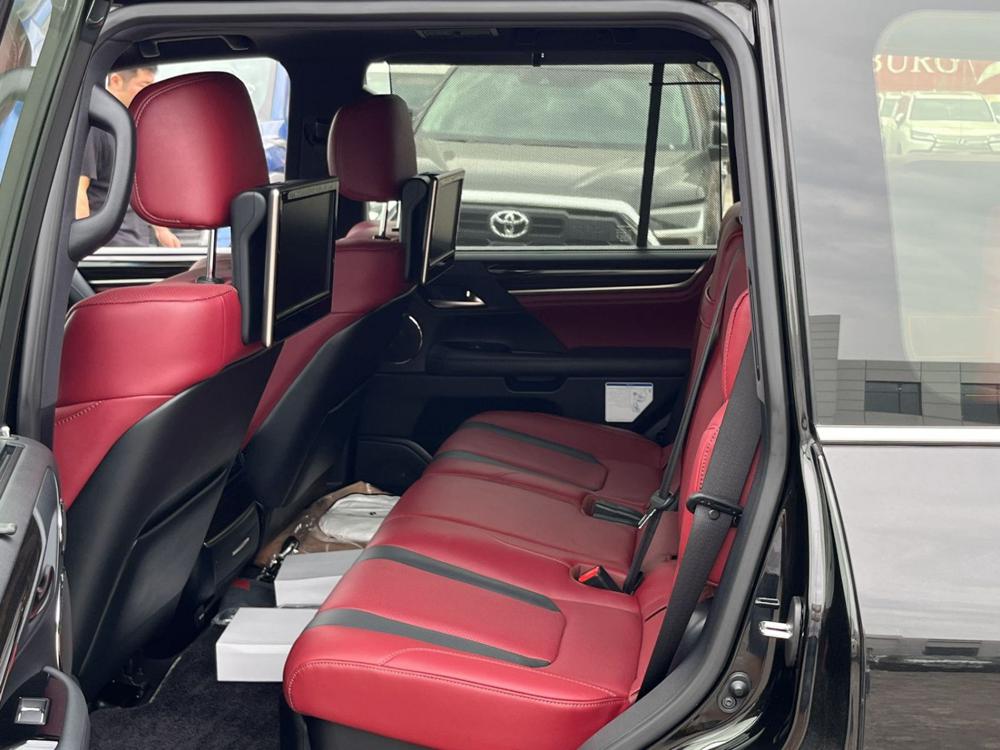 2021款中东版雷克萨斯LX570 限量S