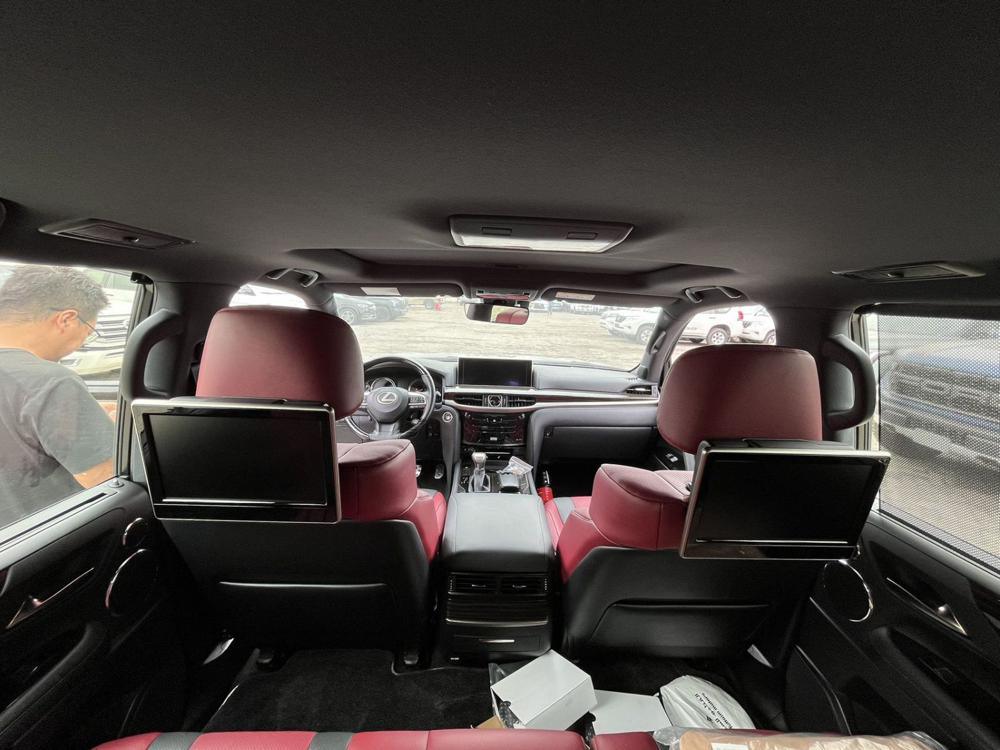 2021款中东版雷克萨斯LX570 限量S