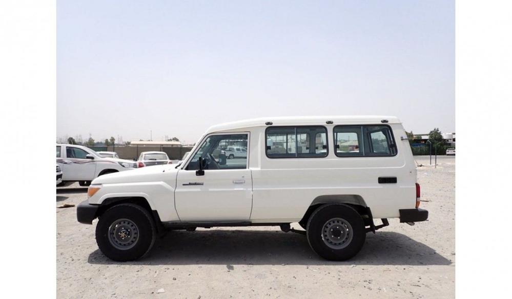 2023款丰田兰德酷路泽LC78