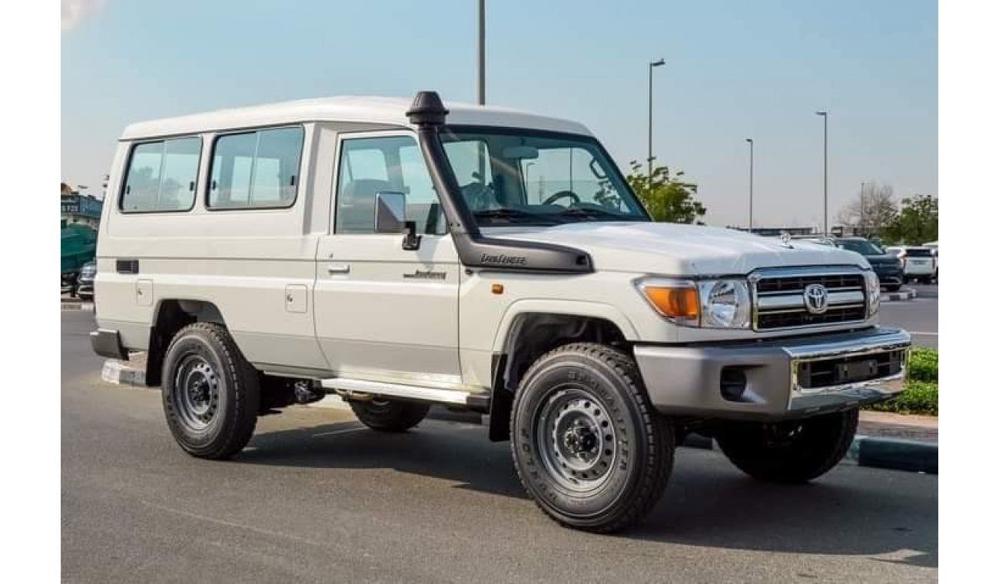 2023款丰田兰德酷路泽LC78