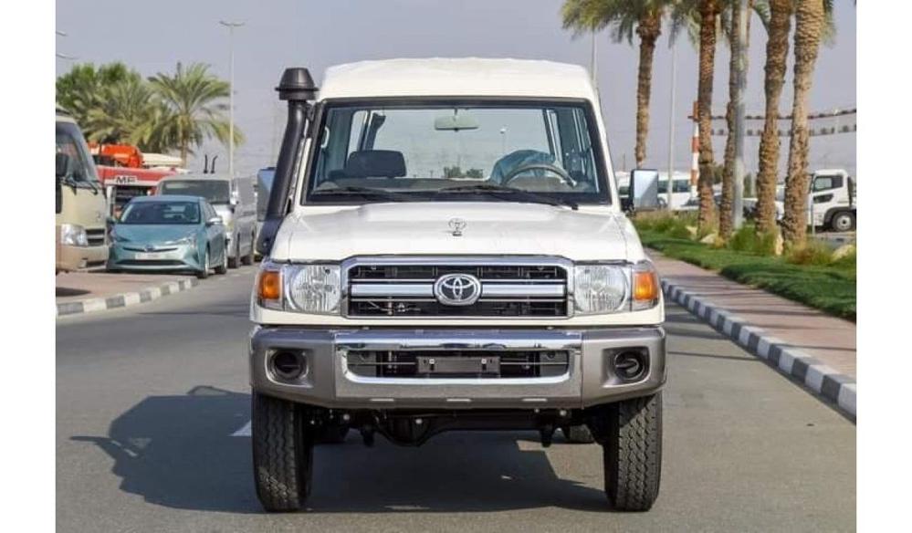 2023款丰田兰德酷路泽LC78