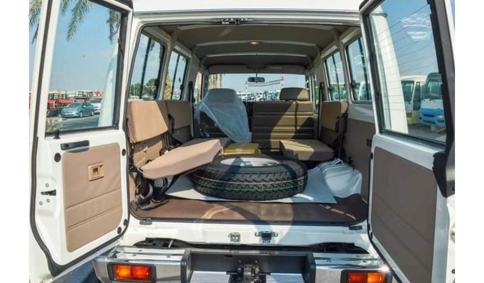 2023款丰田兰德酷路泽LC78